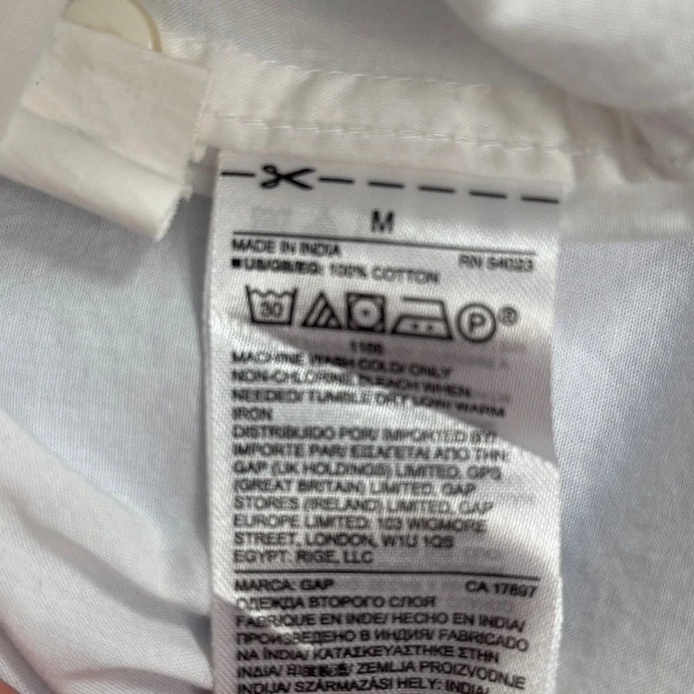 Gap Boyfriend Button Down Shirt White Size Medium - Picture 7 of 9